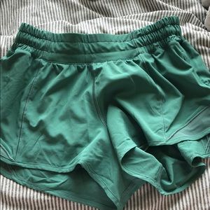 Lulu lemon Hotty Hot shorts